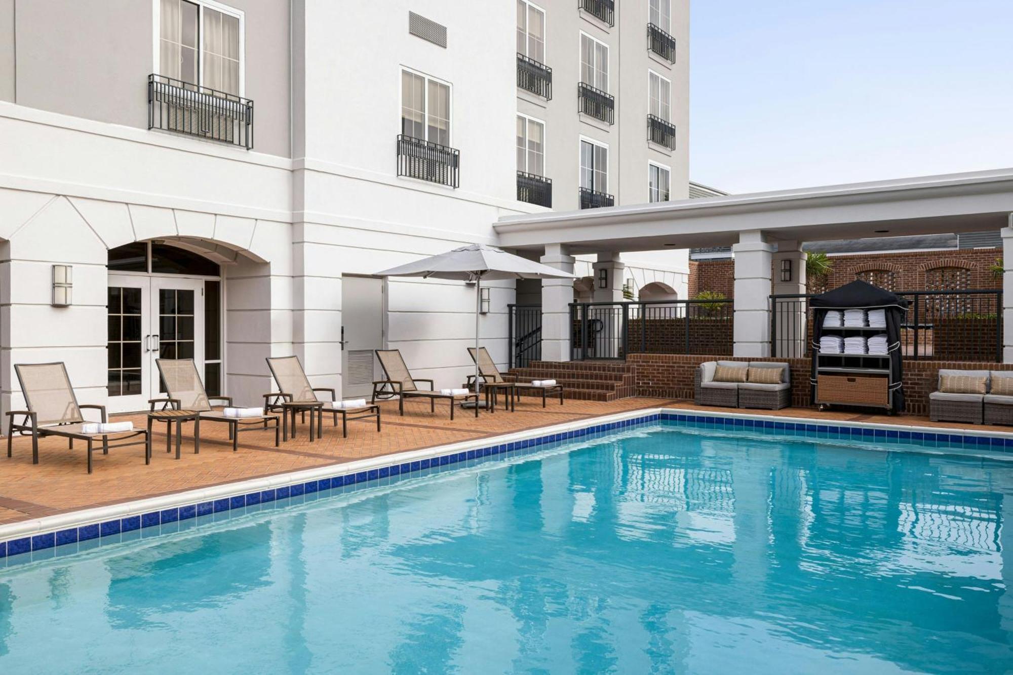 Hotel Courtyard By Marriott Charleston Historic District Esterno foto